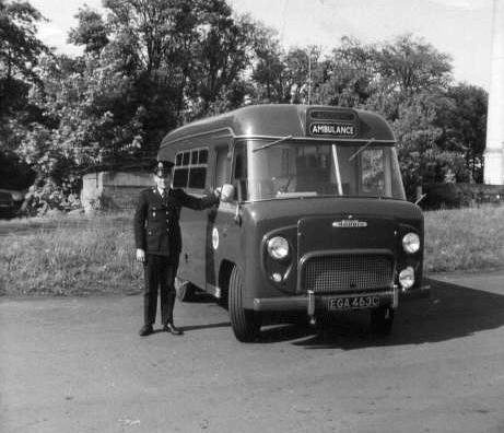 Morris LD EGA 463C. Registered 1965.