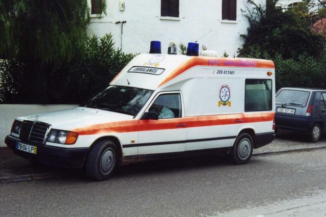 European  Mercedes 'Ambulancias'.