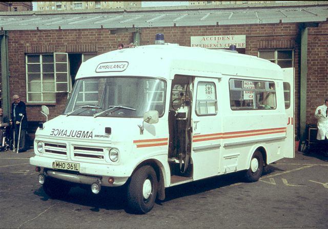 Bedford MHO 361L.