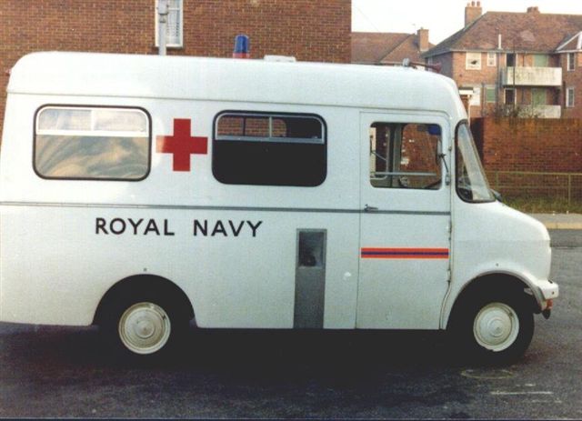 Royal Navy Ambulance 15 RN 81.